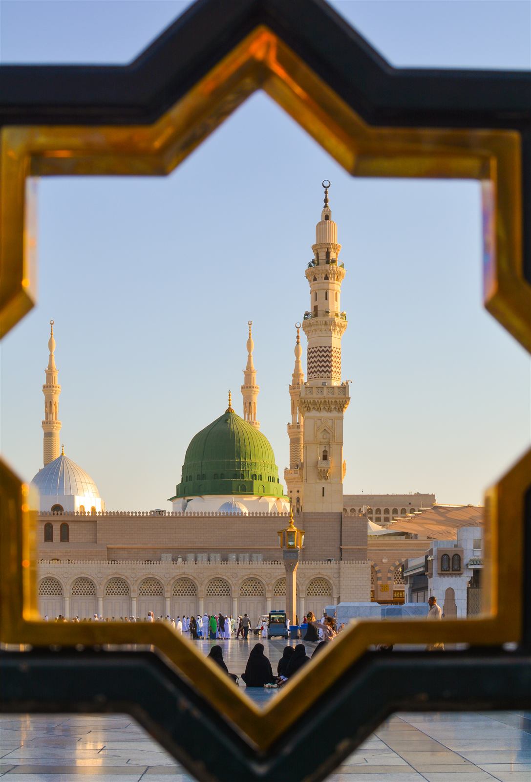 Umroh Al-Hikam 16 Hari Spesial Oktober — Bersama Ustadz Malik [Berangkat dari Surabaya]